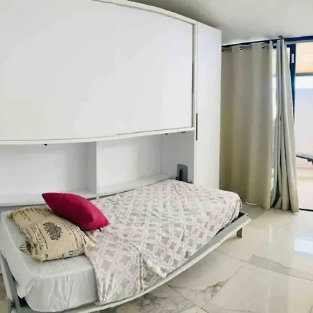 Lujoso loft en el Madroñal Apartamento *